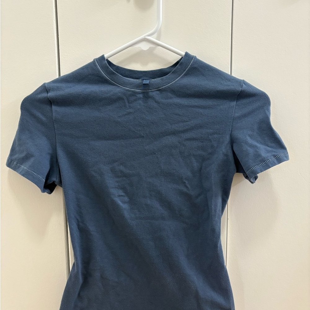 SKIMS Cotton Jersey Short Sleeve Tee Color Harbor